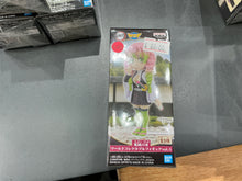 Load image into Gallery viewer, A401 - 500 Figure