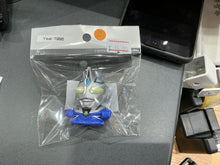 Load image into Gallery viewer, 中古手指超人公仔系列YF1-100