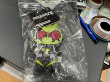Load image into Gallery viewer, 幪面超人公仔
